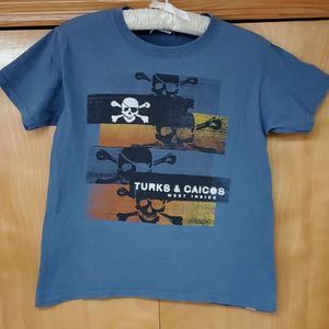 Turks & Caicos pirates & skulls blue t-shirt short sleeves small